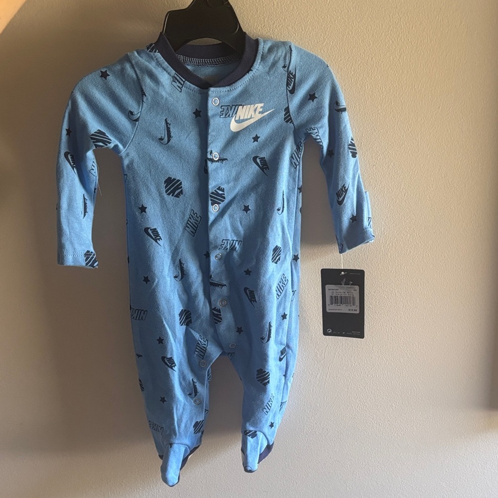 Nike baby 3 month old One Piece in Blue with Logo Pattern. NWT